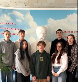 Літературний флешмобу до дня народження Тараса Шевченка.