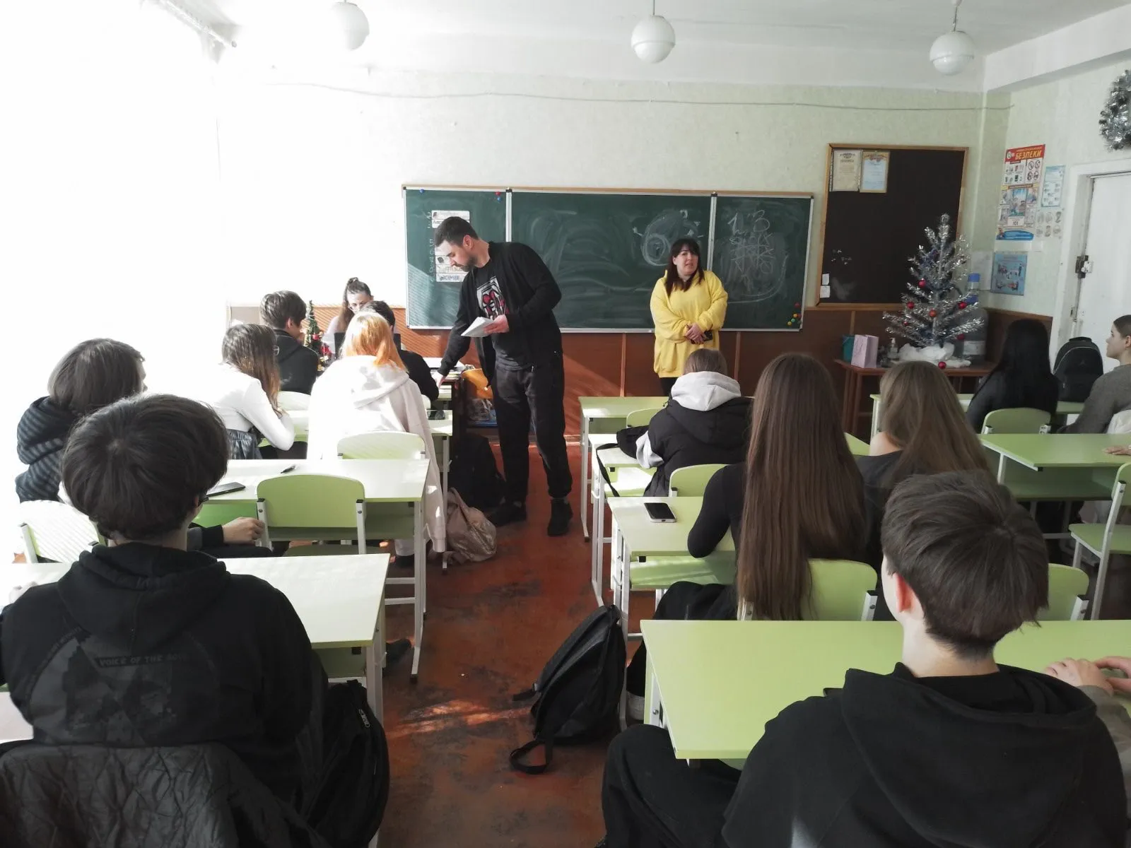 ДТЕФК у ліцеї №53: Прокладаємо маршрут до успішної кар'єри!