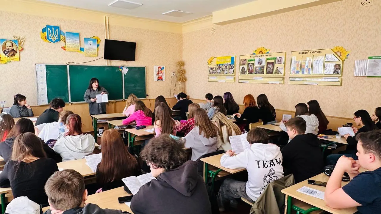 Професійний «десант» у гімназії №74: ДТЕФК обирає найкращих!