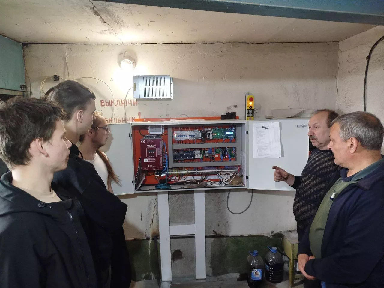 Екскурсія на ТОВ спеціалізоване підприємство Інтерліфтсервіс.