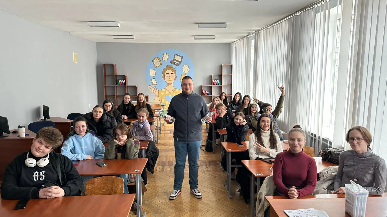 Тиждень діловодства у ДТЕФК триває!