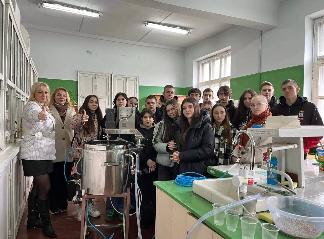 Екскурсія до Українського державного хіміко-технологічного університету