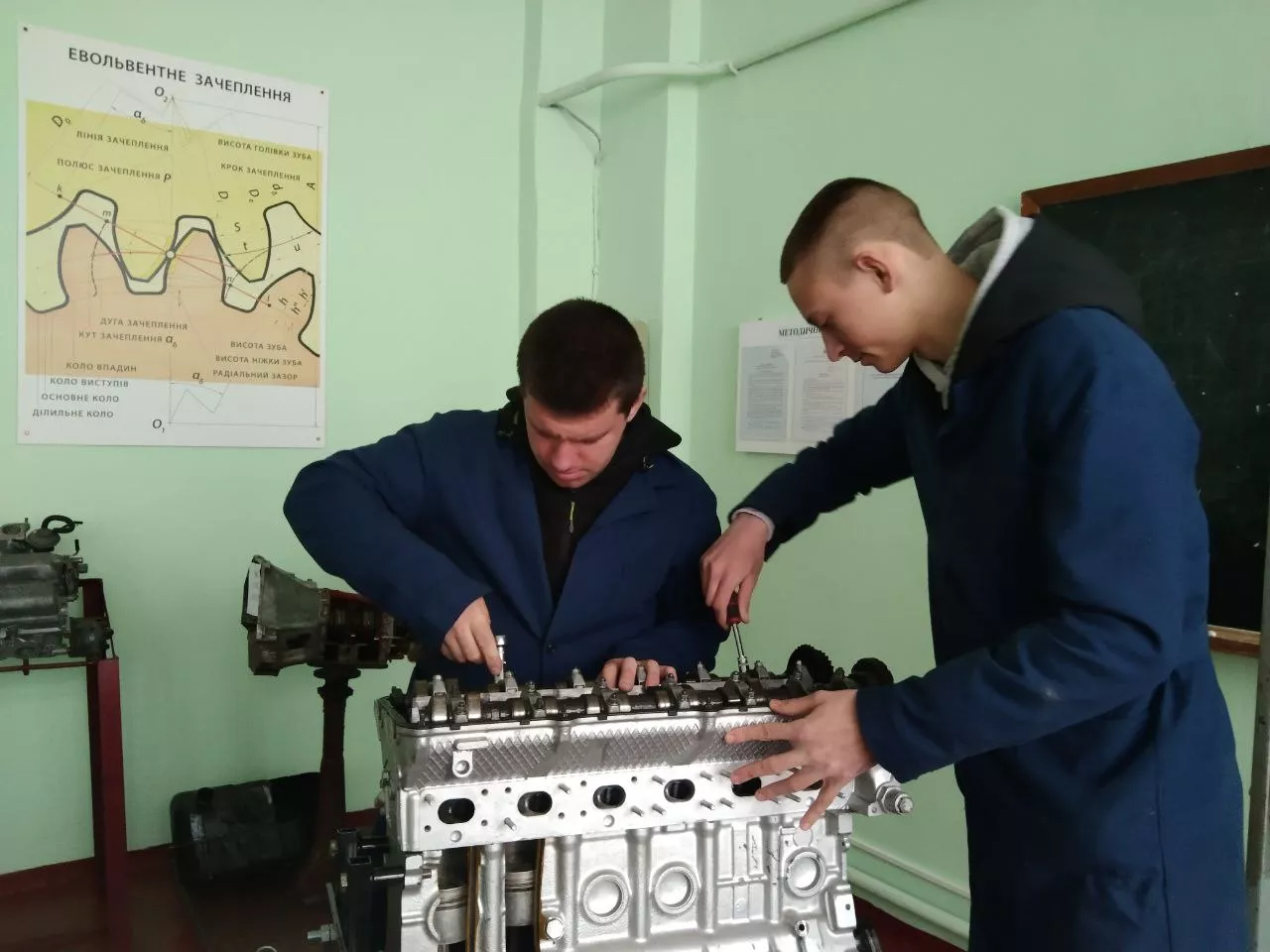 Демонтажно-монтажна практика (напрямок 274 Атомобільний транспорт)