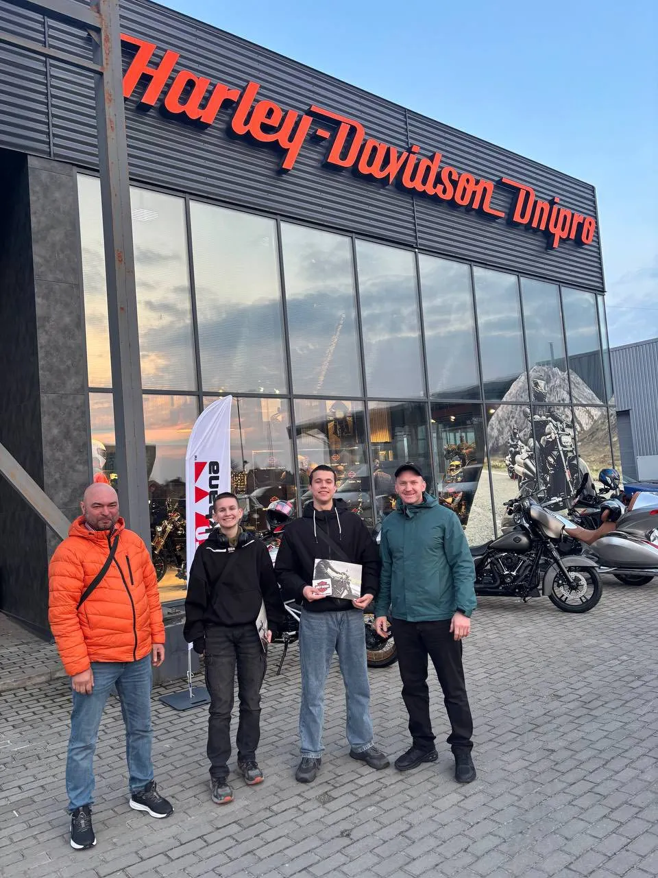 Хром, Драйв та V-Twin: «Я — механік» у гостях у Harley-Davidson!